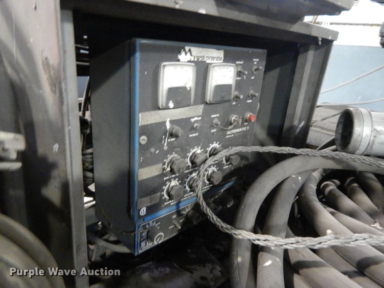 image for item DL2551 Miller Deltaweld 650 welder