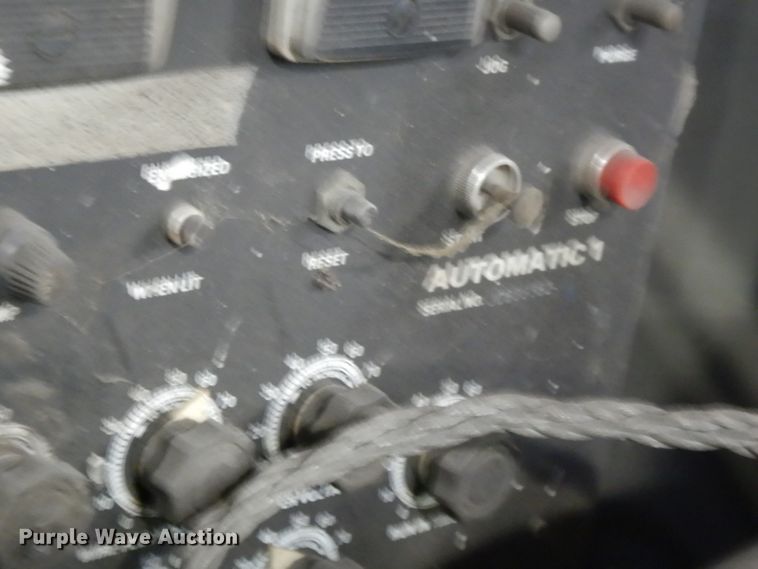 image for item DL2551 Miller Deltaweld 650 welder