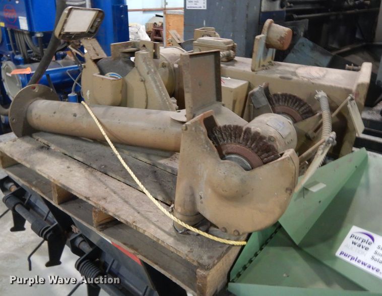 image for item DL2554 (2) Standard Electric bench grinders