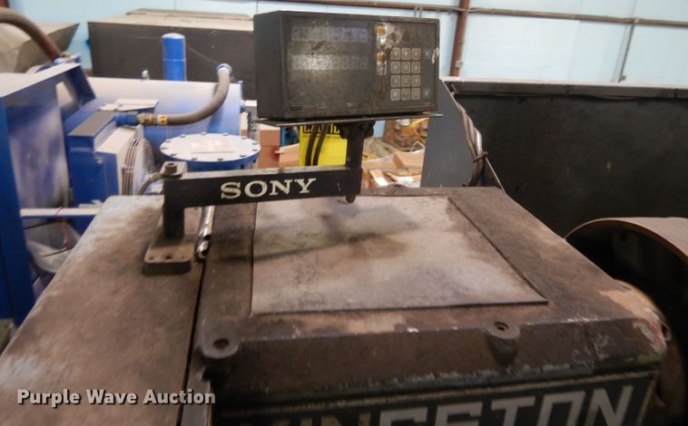 image for item DL2555 1980 Kingston HL3000 lathe