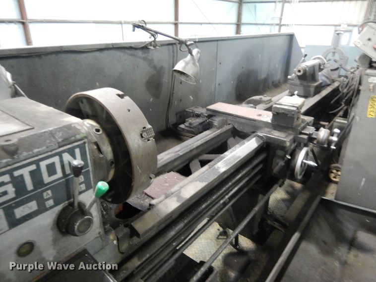 image for item DL2555 1980 Kingston HL3000 lathe