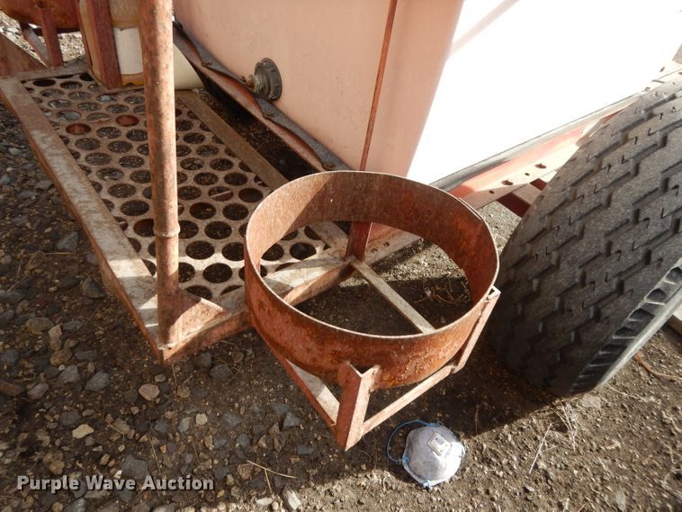 image for item DL2561 John Bean sprayer