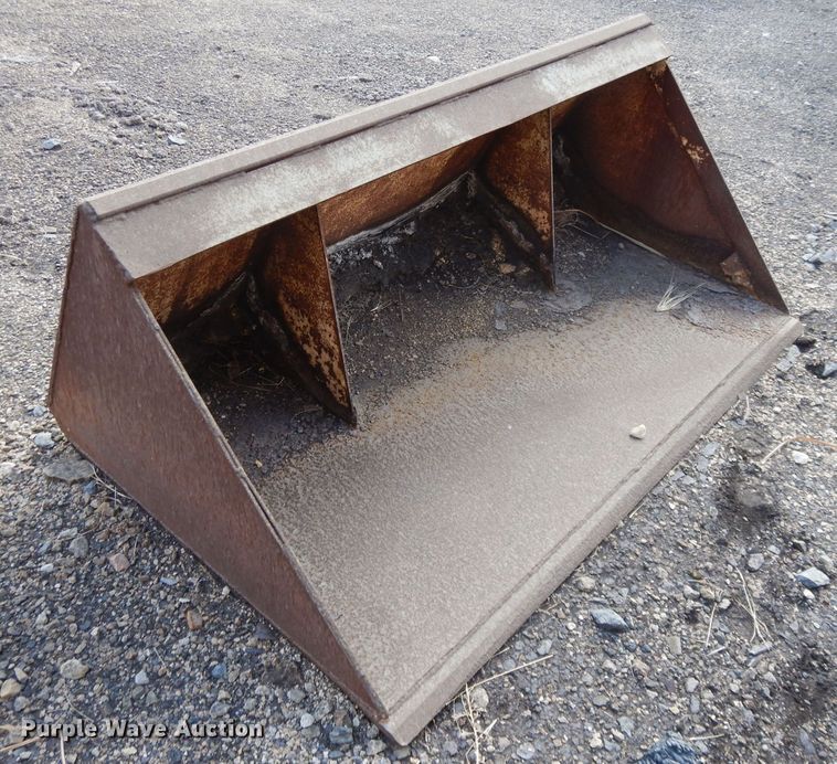 image for item DL2568 70"W skid steer bucket