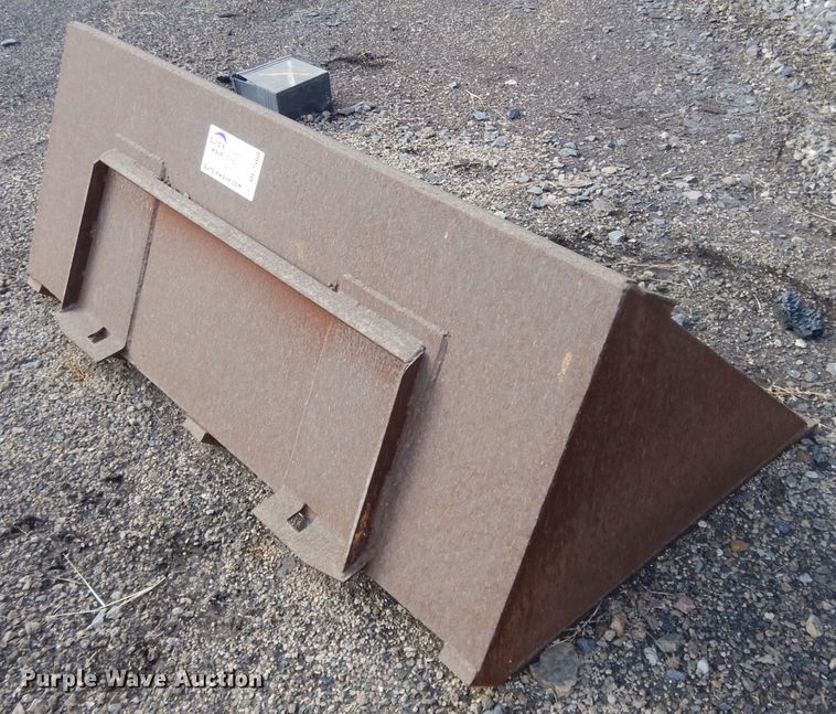 image for item DL2568 70"W skid steer bucket