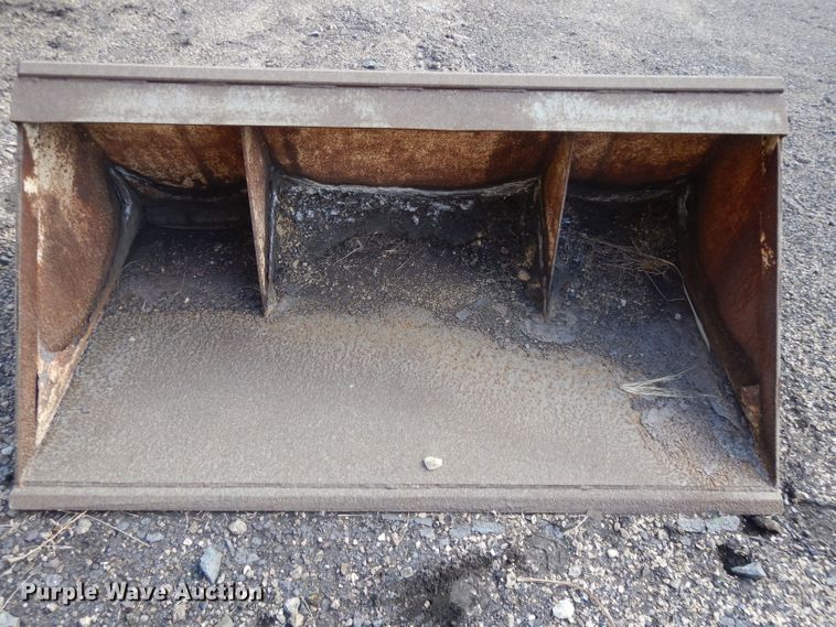 image for item DL2568 70"W skid steer bucket