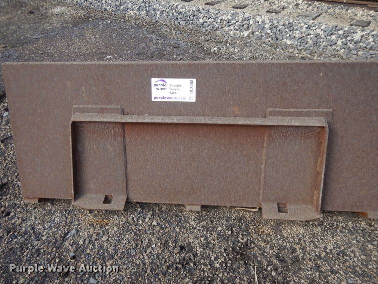 image for item DL2568 70"W skid steer bucket