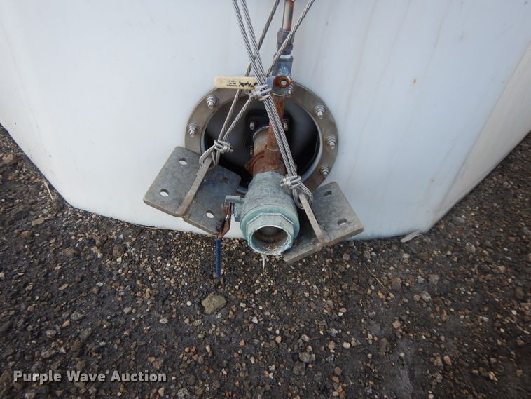 image for item DL2571 Poly tank