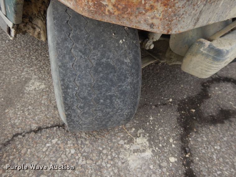 image for item DL2575 (2) golf carts