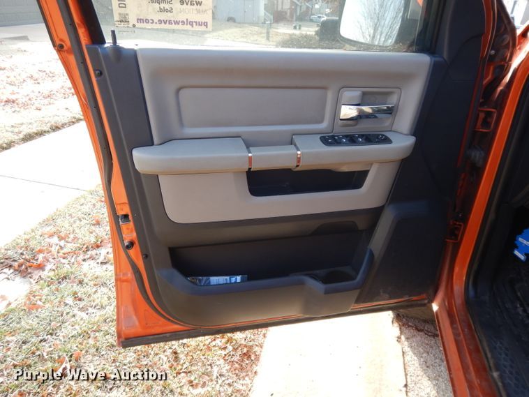 image for item DL2579 2010 Dodge Ram 1500  Crew Cab pickup truck