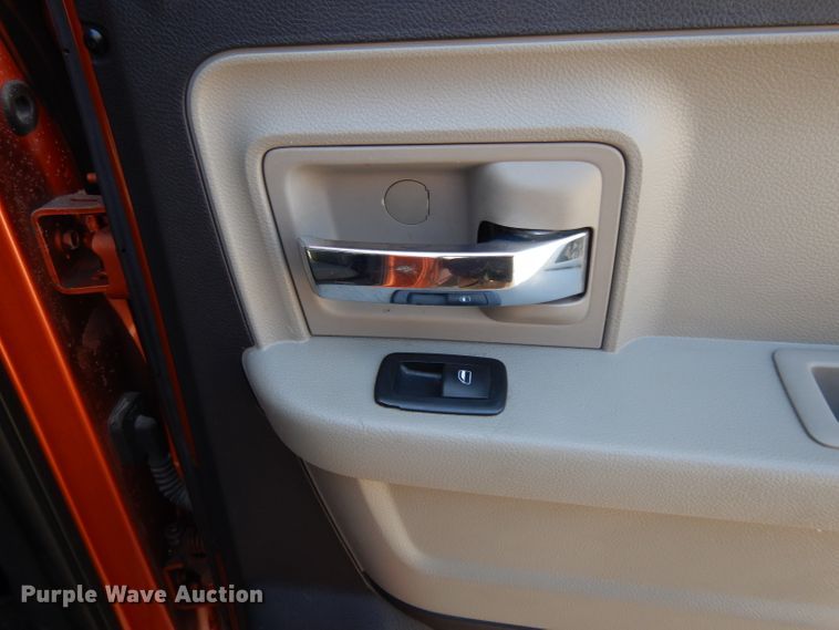 image for item DL2579 2010 Dodge Ram 1500  Crew Cab pickup truck