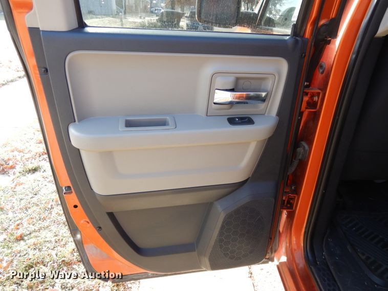 image for item DL2579 2010 Dodge Ram 1500  Crew Cab pickup truck