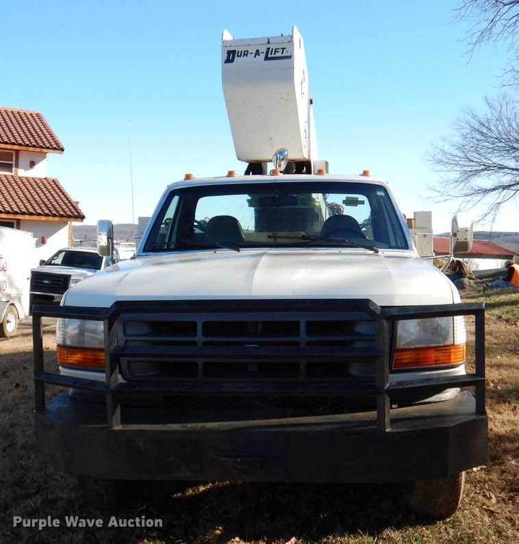 image for item DY9646 1995 Ford F450 Super Duty  bucket truck