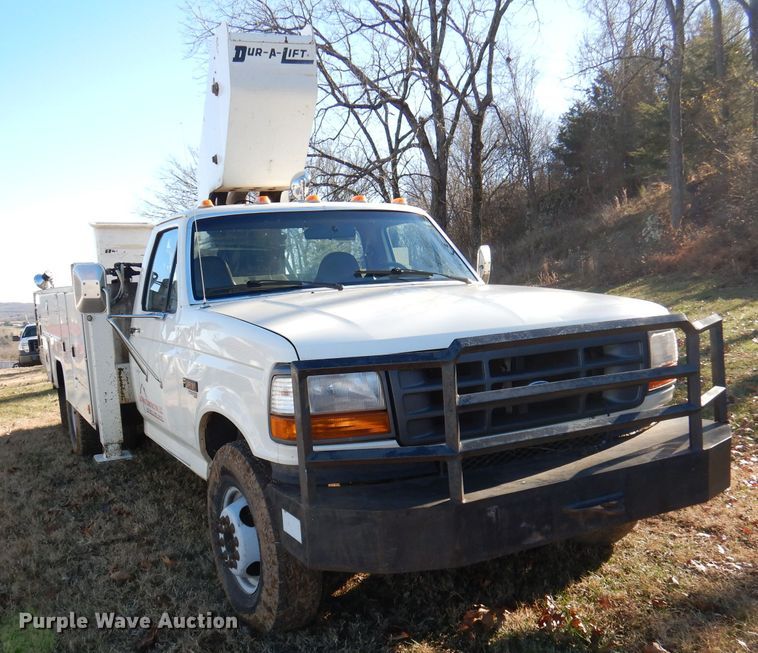 image for item DY9646 1995 Ford F450 Super Duty  bucket truck