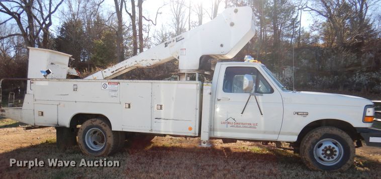 image for item DY9646 1995 Ford F450 Super Duty  bucket truck