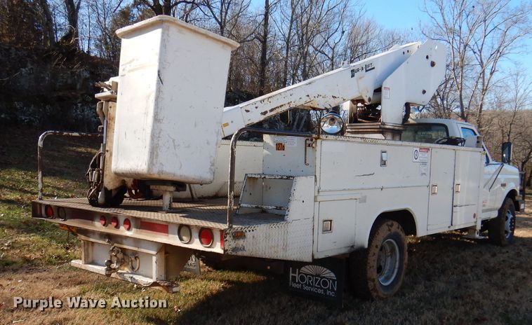 image for item DY9646 1995 Ford F450 Super Duty  bucket truck