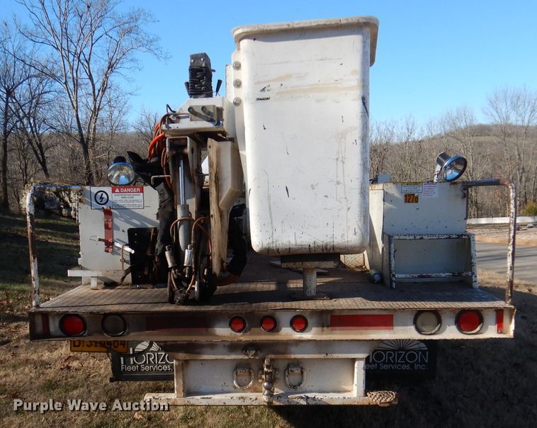 image for item DY9646 1995 Ford F450 Super Duty  bucket truck