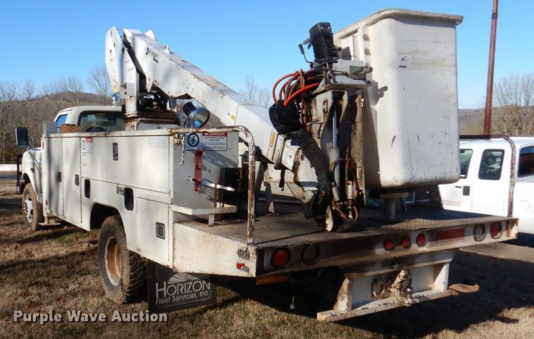 image for item DY9646 1995 Ford F450 Super Duty  bucket truck