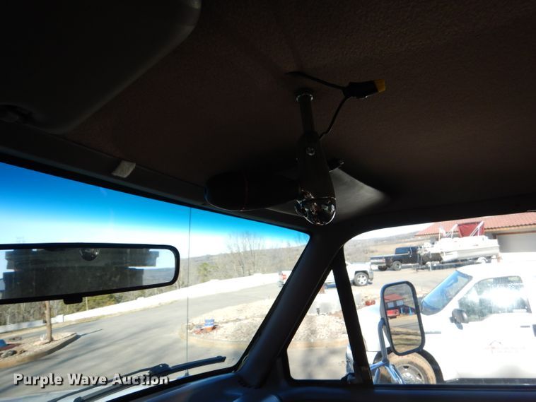 image for item DY9646 1995 Ford F450 Super Duty  bucket truck