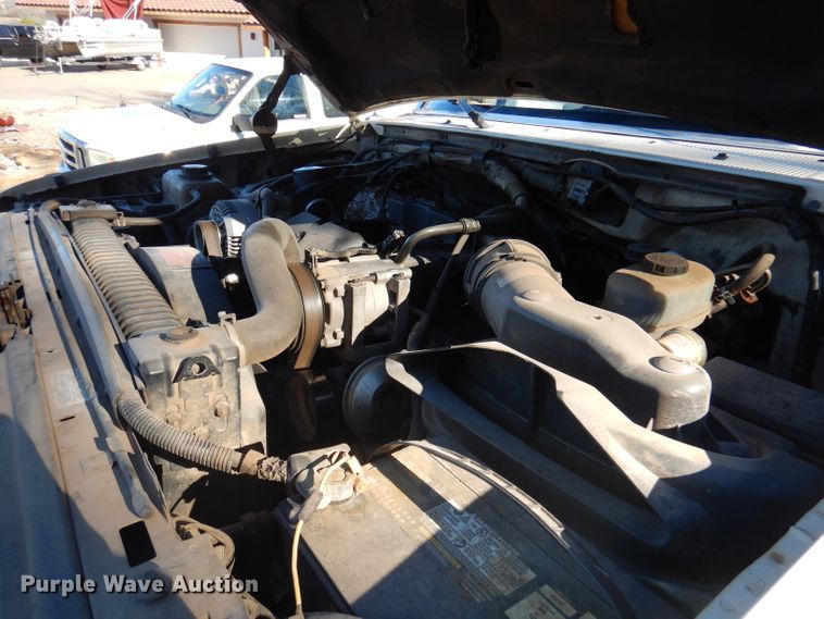 image for item DY9646 1995 Ford F450 Super Duty  bucket truck