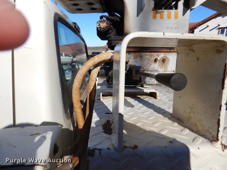 image for item DY9646 1995 Ford F450 Super Duty  bucket truck