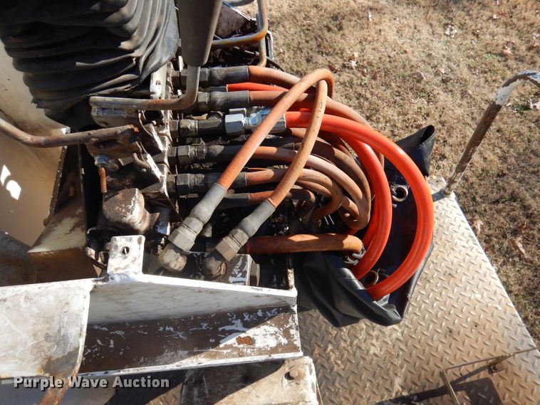 image for item DY9646 1995 Ford F450 Super Duty  bucket truck