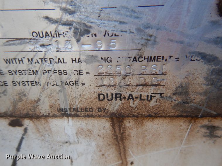 image for item DY9646 1995 Ford F450 Super Duty  bucket truck