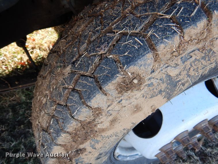 image for item DY9646 1995 Ford F450 Super Duty  bucket truck