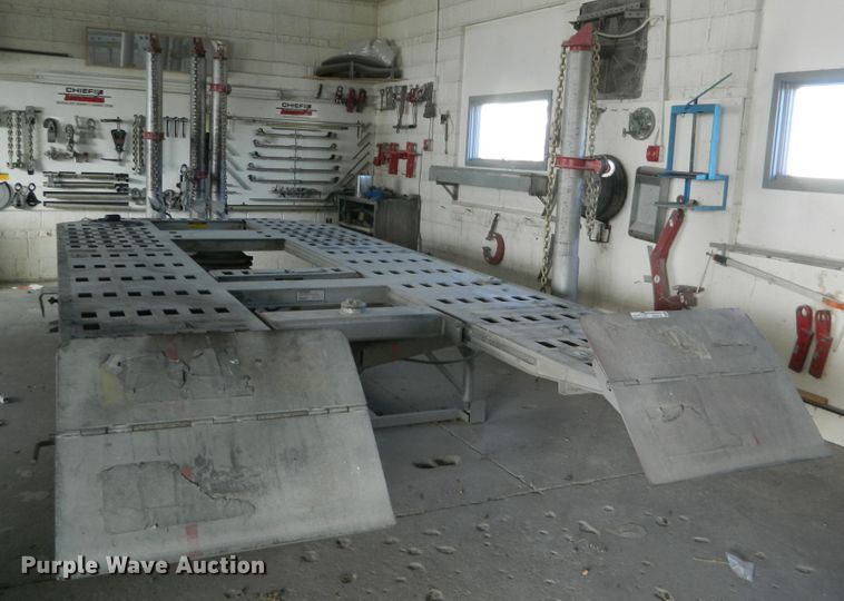 image for item GE9918 1992 Chief 6/92 body alignment system