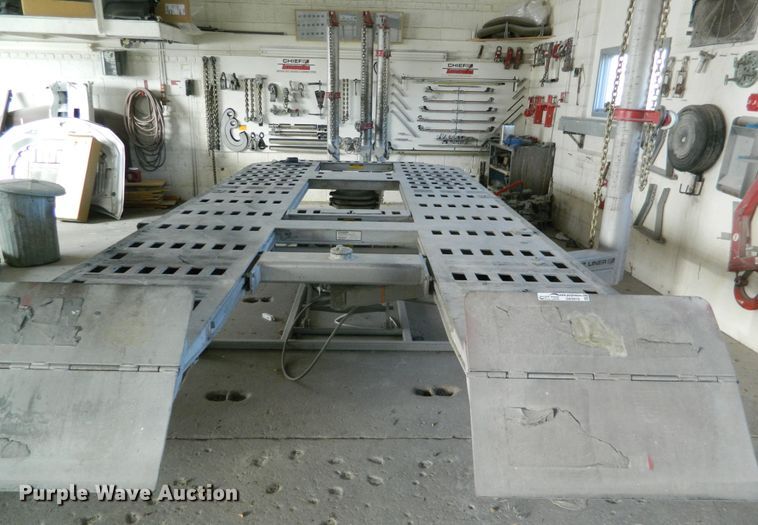 image for item GE9918 1992 Chief 6/92 body alignment system