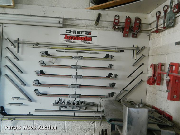 image for item GE9918 1992 Chief 6/92 body alignment system