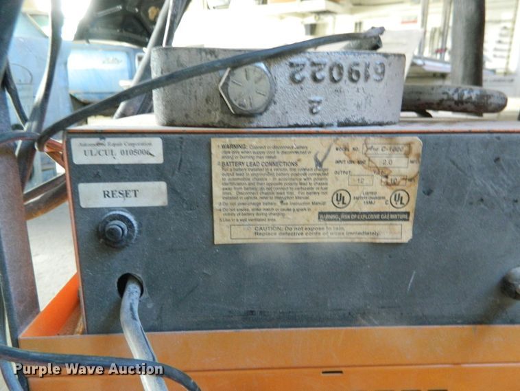 image for item GE9922 Panel Beater 1000D dent puller