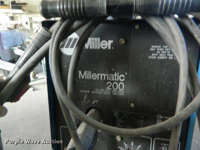 image for item GE9923 Miller Millermatic 200 wire welder