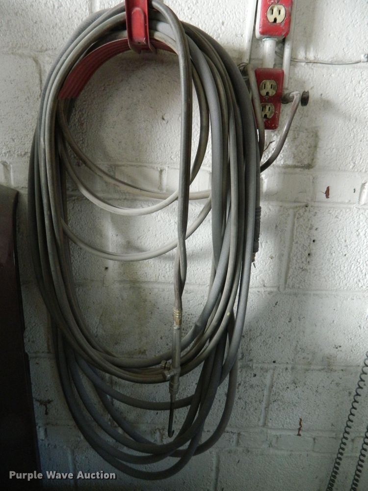 image for item GE9924 Auto body tools