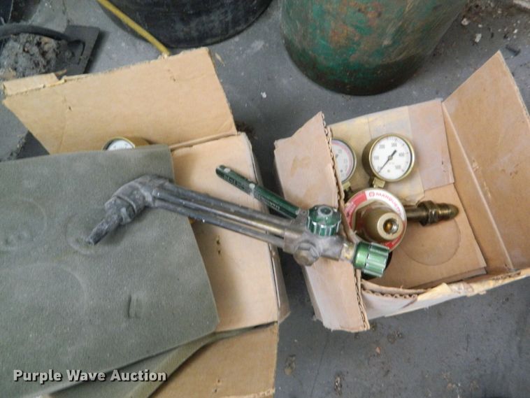 image for item GE9924 Auto body tools