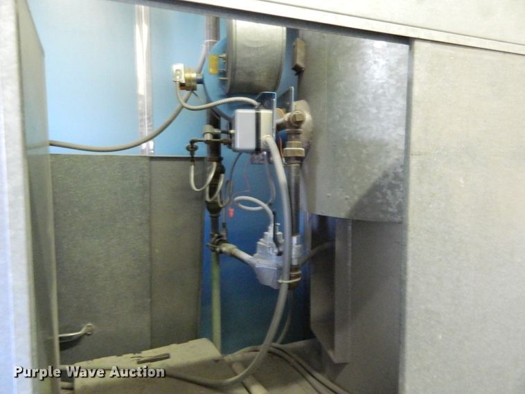 image for item GE9929 Spraybake paint booth