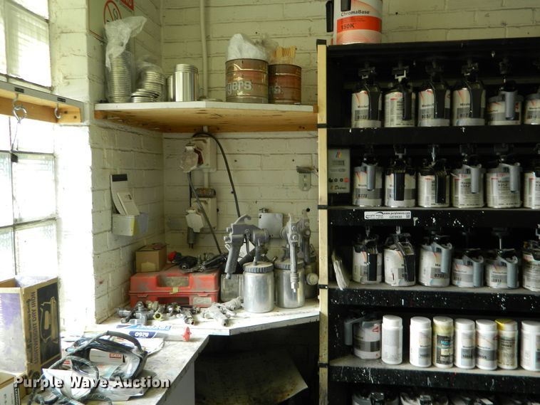 image for item GE9930 Automotive paints and supplies