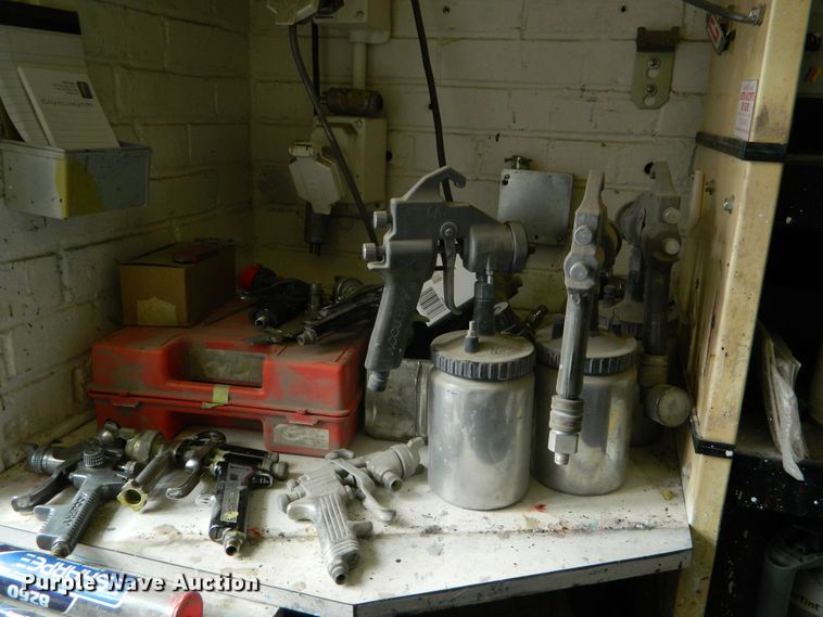 image for item GE9930 Automotive paints and supplies