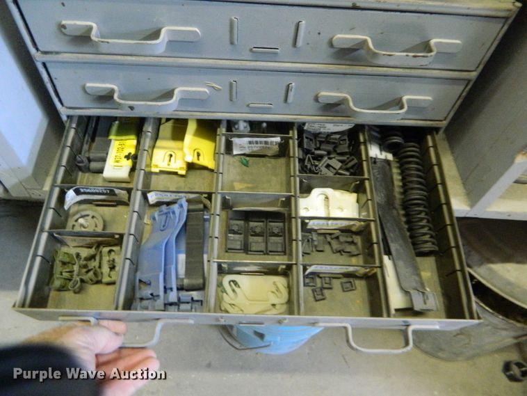 image for item GE9931 Auto body supplies