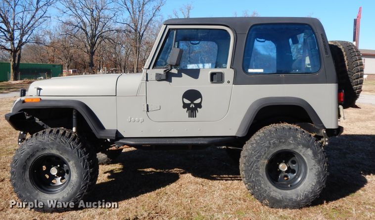 image for item GK9670 1995 Jeep Wrangler Rubicon  SUV