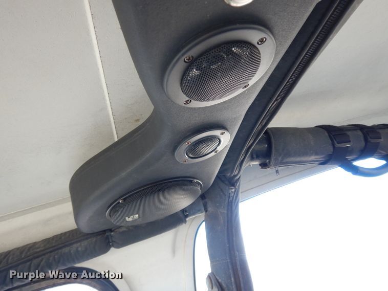 image for item GK9670 1995 Jeep Wrangler Rubicon  SUV