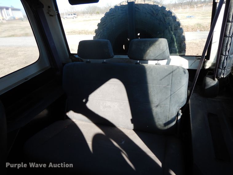 image for item GK9670 1995 Jeep Wrangler Rubicon  SUV