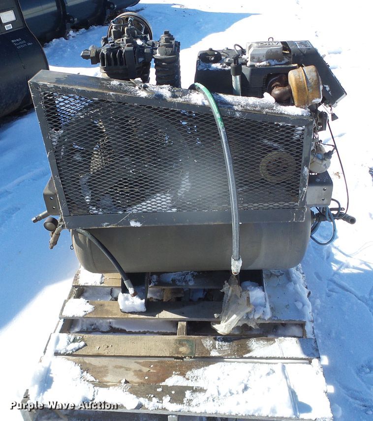 image for item GR9377 UM air compressor