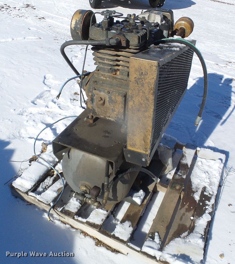 image for item GR9377 UM air compressor