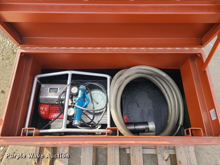 image for item GY9671 ITH  hydraulic bolt tensioner