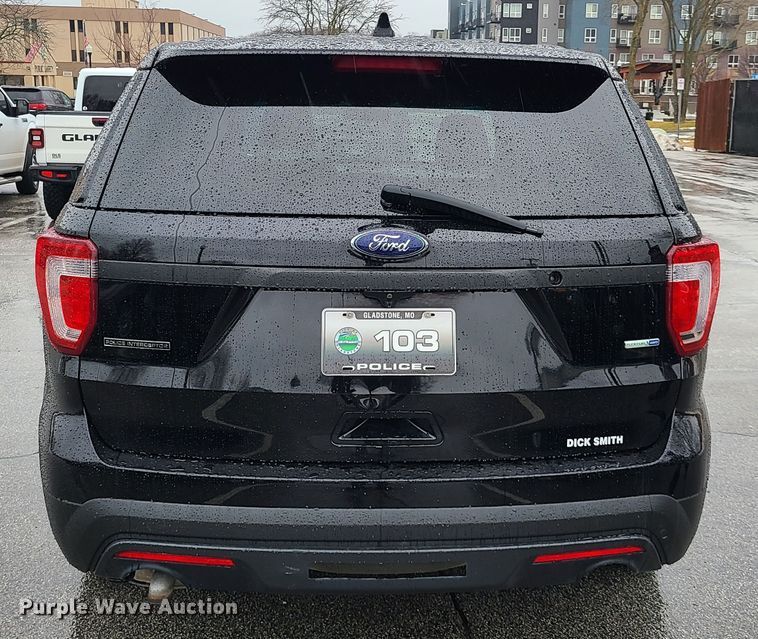 image for item GY9695 2016 Ford Explorer Police Interceptor  SUV