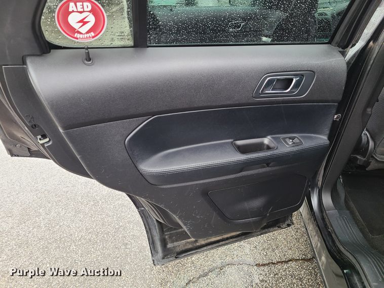 image for item GY9695 2016 Ford Explorer Police Interceptor  SUV