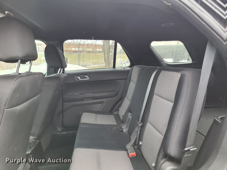 image for item GY9695 2016 Ford Explorer Police Interceptor  SUV