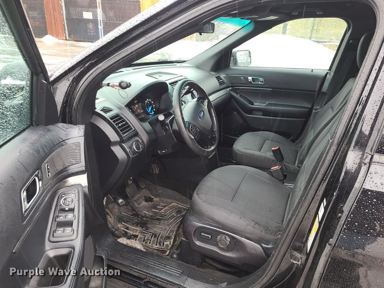 image for item GY9695 2016 Ford Explorer Police Interceptor  SUV