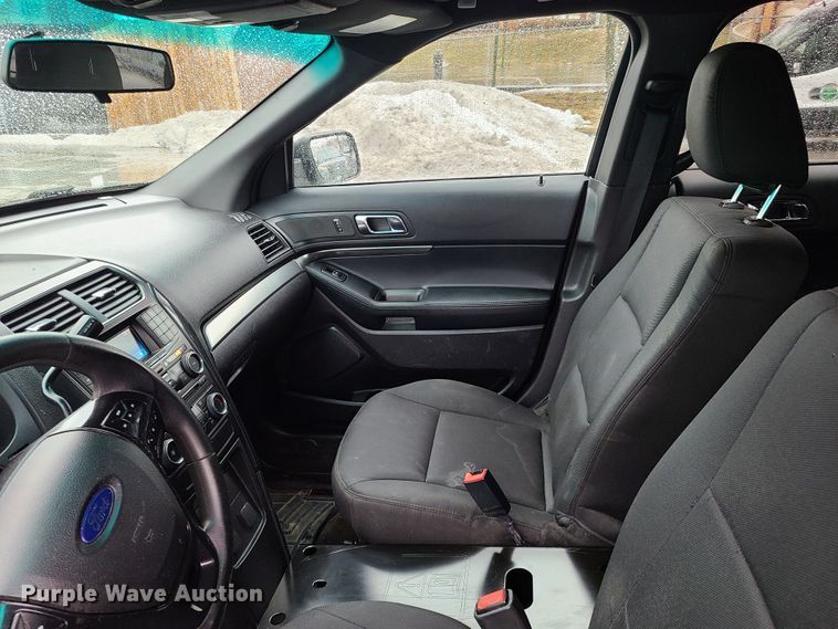 image for item GY9695 2016 Ford Explorer Police Interceptor  SUV