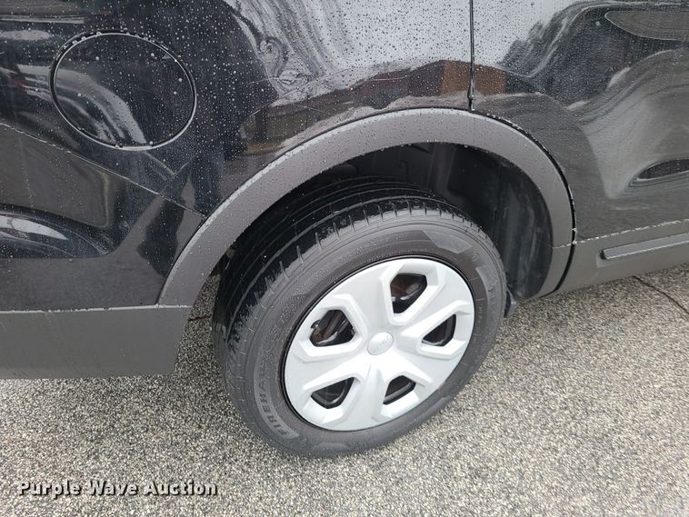 image for item GY9695 2016 Ford Explorer Police Interceptor  SUV